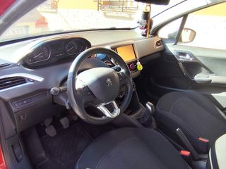 Peugeot 208 2017