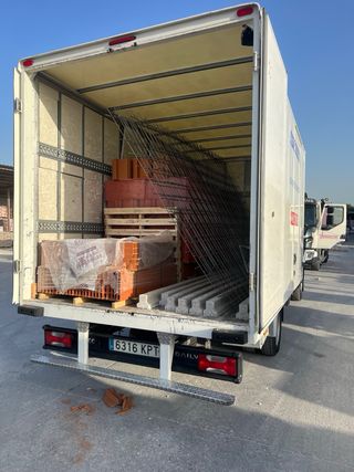 Mudanzas y guardamuebles