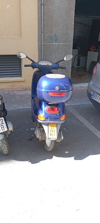 Piaggio Vespa ET2 50CC