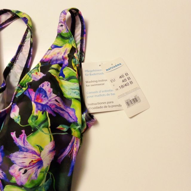 Novo fato de banho feminino