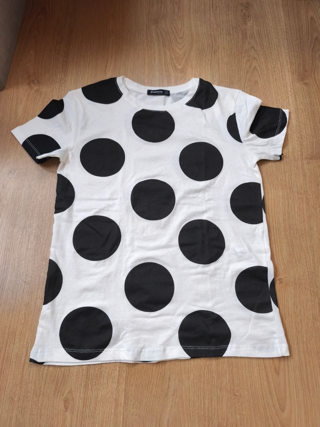 Camiseta lunares grandes Stradivarius. T