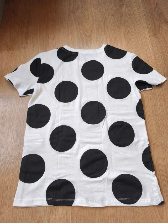 Camiseta lunares grandes Stradivarius. T