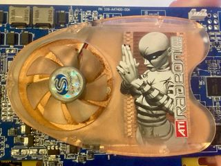 Tarjeta gráfica ATI Radeon X800 GTO 256MB