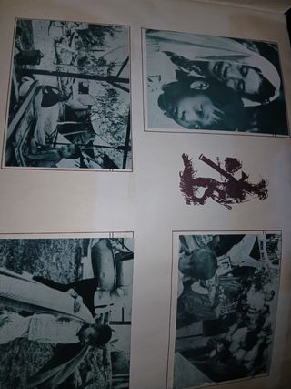 Antiguo ALBUM MILITAR  GUERRA VIETNAM USA CROMOS