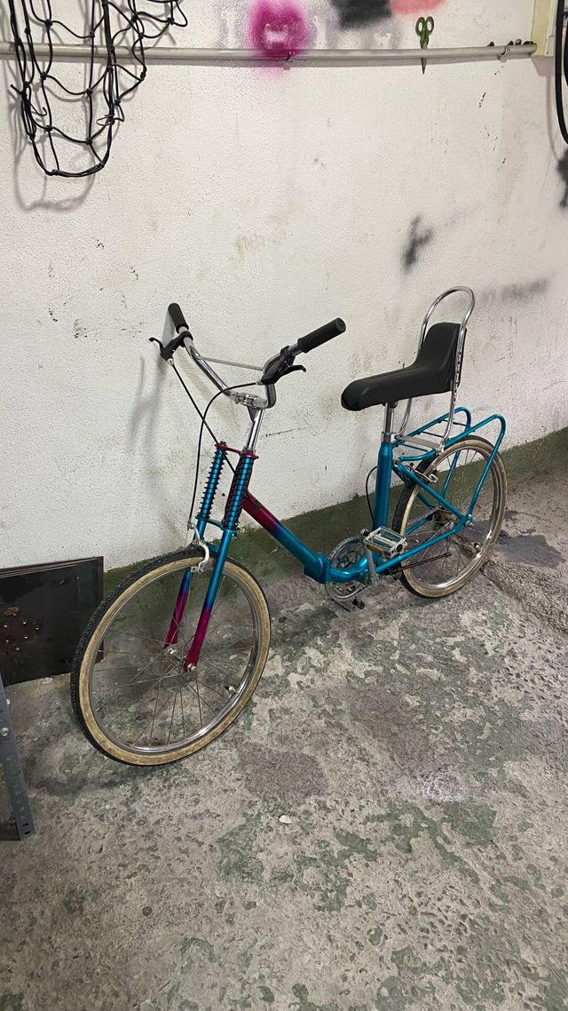 Bicicletas antiguas restauradas LEER