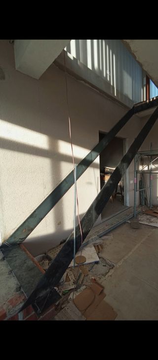 Escalera de Hierro y Madera