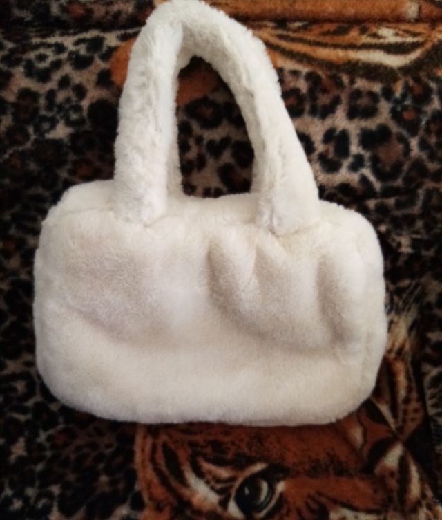 Bolso peluche blanco