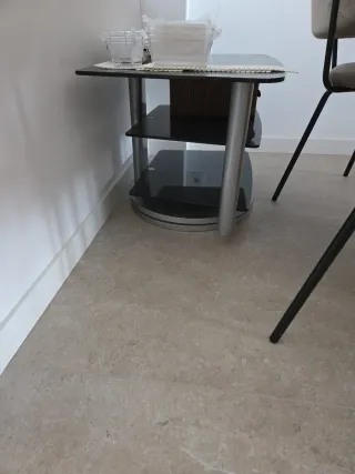 Mesita giratoria TV cristal