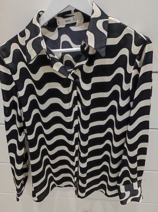 Camisa satinada chica talla XS