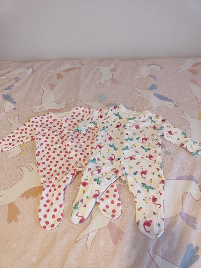 Pijama bebé niña talla 1 mes