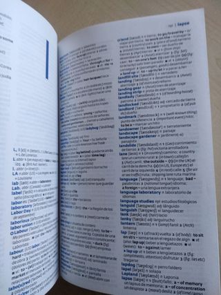 Collins Pocket Plus. Español-Inglés: Más de 60.000 palabras y expresiones