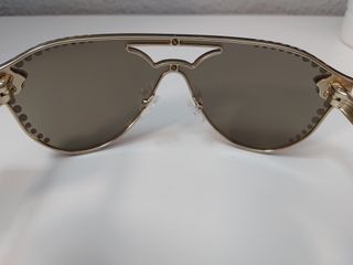 GAFAS DE SOL - VERSACE - NUEVAS - RESTAURADAS 