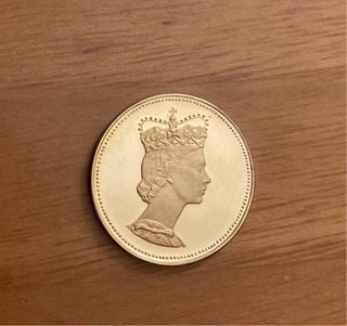 MEDAGLIA IN ORO 18Kt REGINA ELISABETTA II