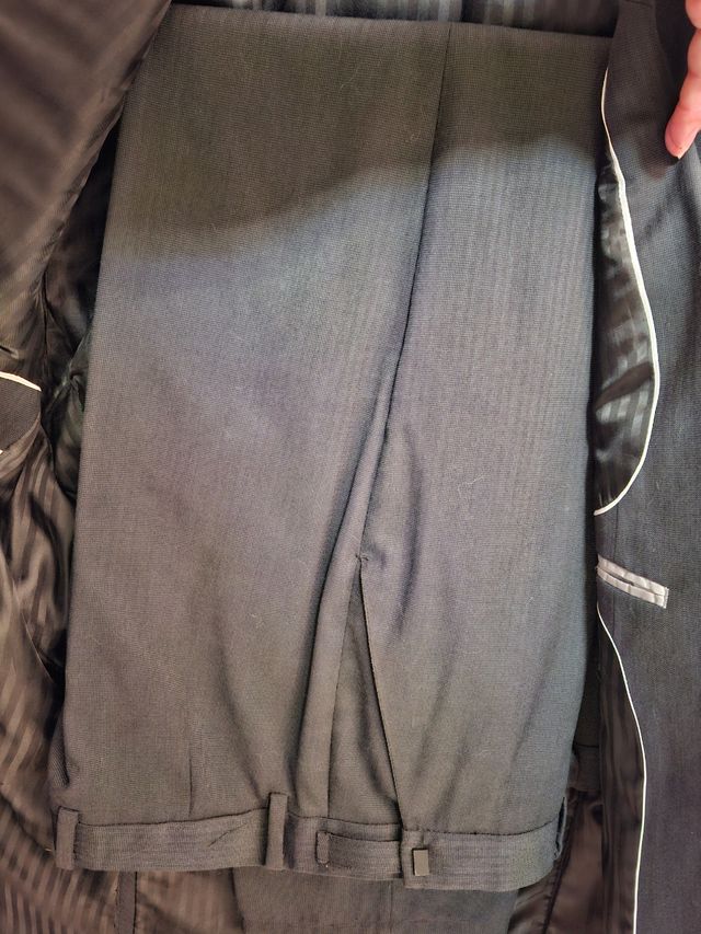 Traje talla 50 como nuevo