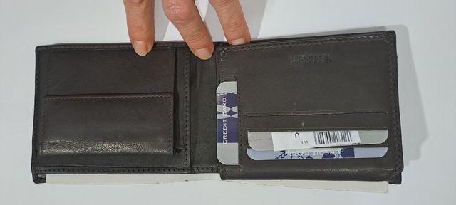 Portafoglio in pelle marrone