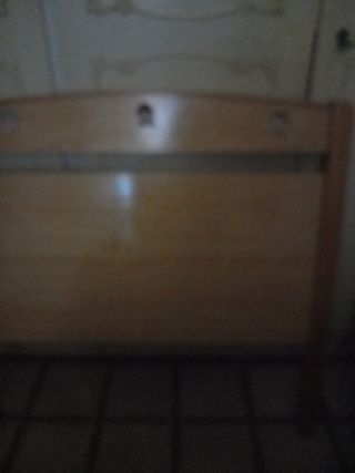 Cabecero de cama de madera