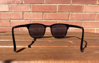 Gafas de sol negras nuevas