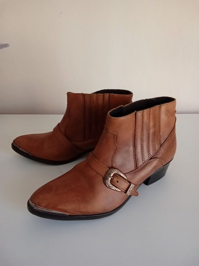 Stivaletto in pelle