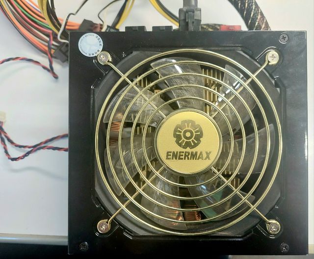 Alimentatore Enermax ELT 500 AWT