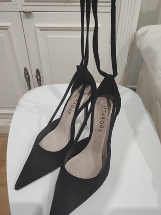 Stiletto negro Uterqüe 38
