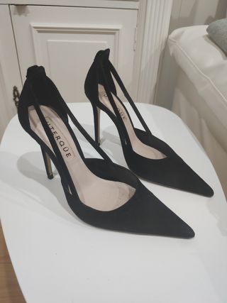 Stiletto negro Uterqüe 38