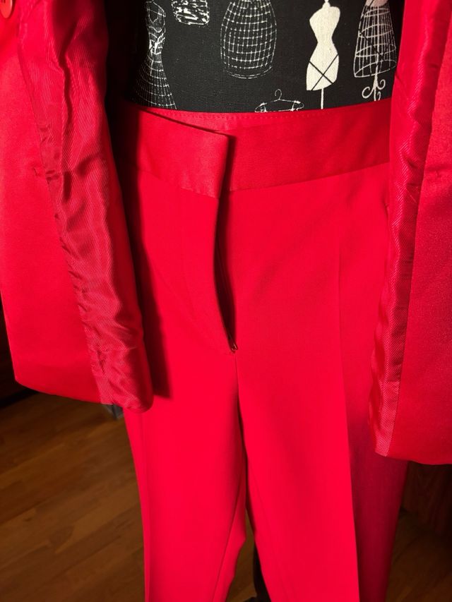 Traje rojo esmoquin