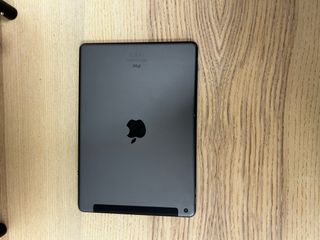 Ipad 10.2 Generacion 2021 con Sim Card 32Gb.