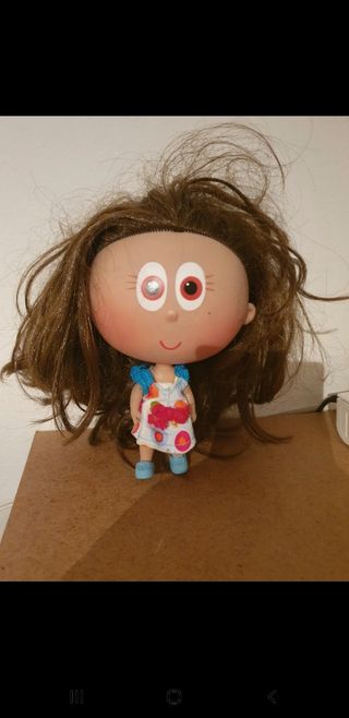Muñeca cabezona.