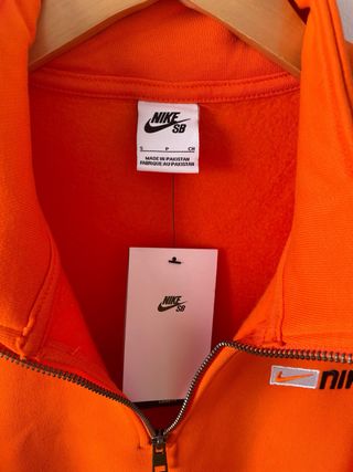Sudadera Nike SB