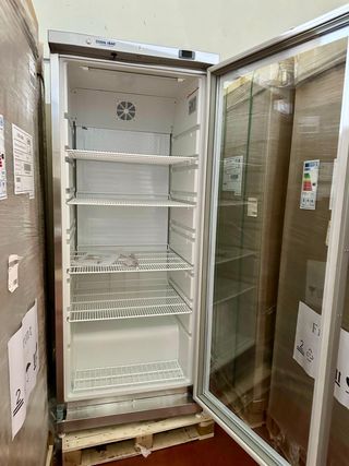 NEVERA EXPOSITORA REFRIGERADA EN OFERTA