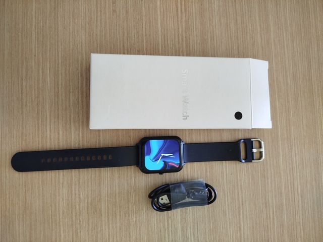 RELOJ SMARTWATCH NEGRO