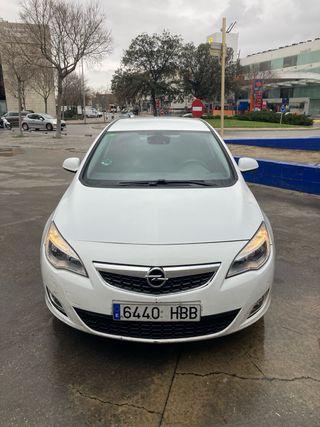 Opel Astra 2010