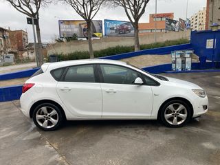 Opel Astra 2010