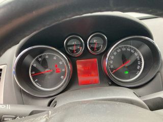 Opel Astra 2010