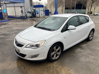 Opel Astra 2010