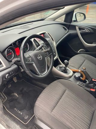 Opel Astra 2010