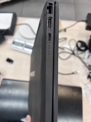 portátil HP 255 G9 Amd Ryzen 5 5625U 16g 512g