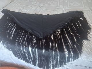 Manton mantoncito triangular negro