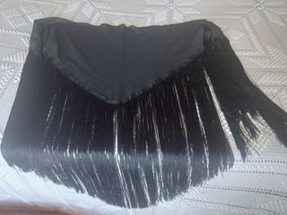 Manton mantoncito triangular negro