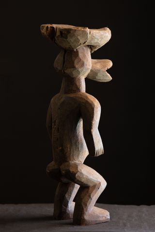 Figura Zoomorfa Mambilla. Nigeria. Arte tribal.