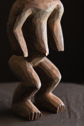Figura Zoomorfa Mambilla. Nigeria. Arte tribal.