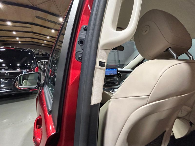 Mercedes-Benz Clase V V 300d Largo Avantgarde 2022, foto 31