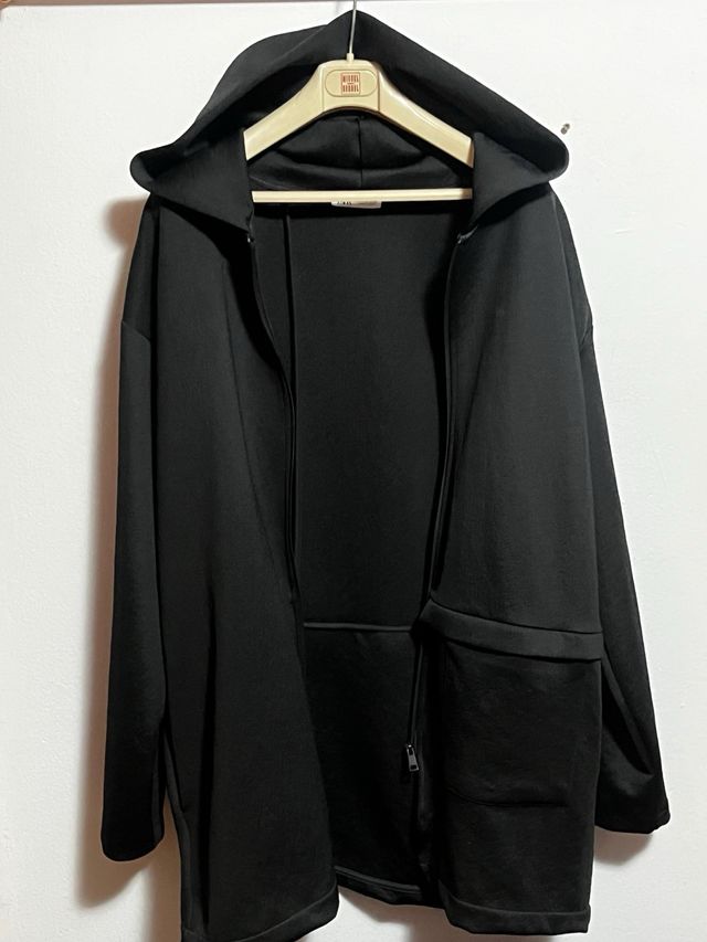 Parka lungo della collezione Zara