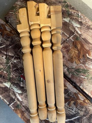 Set di 4 gambe in legno tornito grezzo