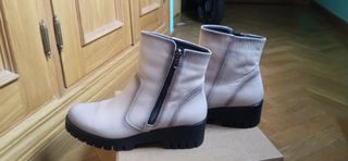 Botas Baerchi piel blancos-Beige y negros  