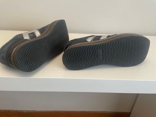 Zapatillas Hogan azul oscuro piel 39