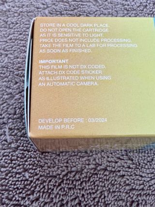 Carrete color 35mm Amber D100 Daylight process C41