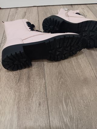 Botines acordonados piel Zara