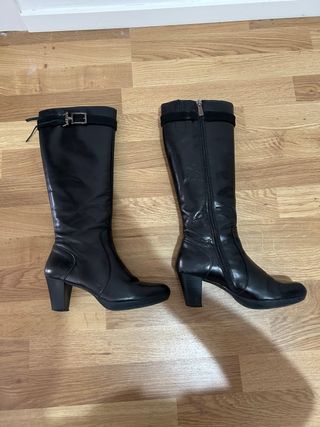 Botas de piel