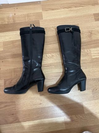 Botas de piel